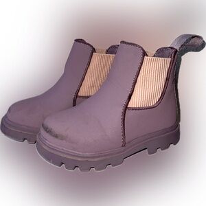 Native Toddler girl purple shoes size 6c